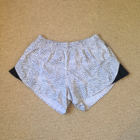 lululemon athletica Pants - Black and white lulu lemon shorts